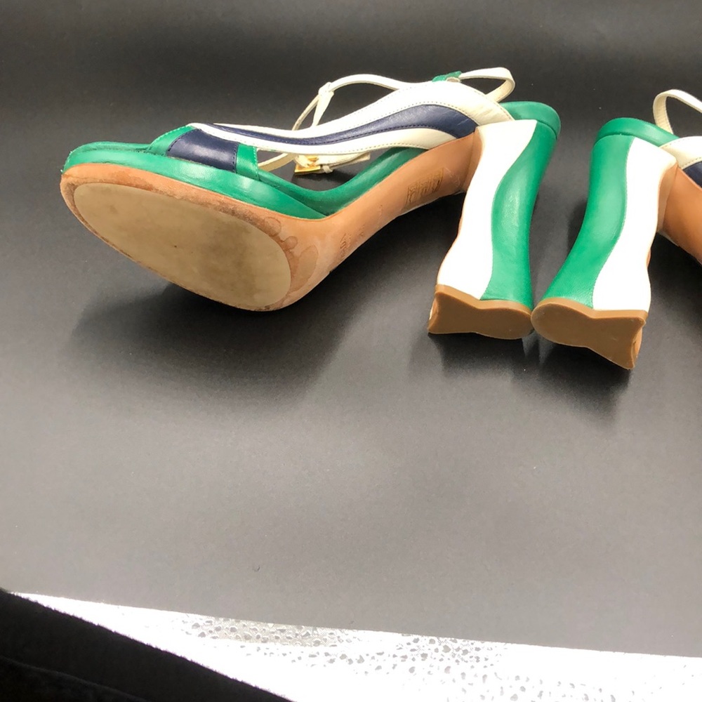 Open toe Prada Shoes - Picture 4 of 5